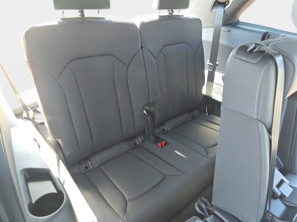 New 2026 Audi Q7 Premium Plus AWD/4WD image 12