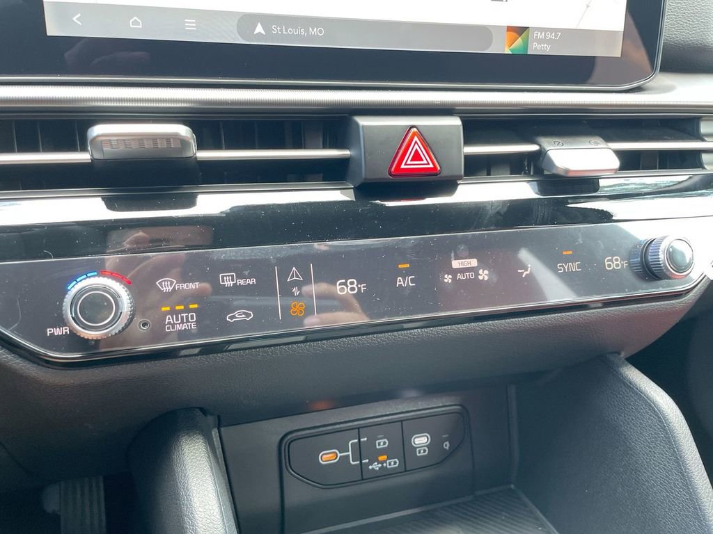 New 2026 Kia Sportage SX image 43