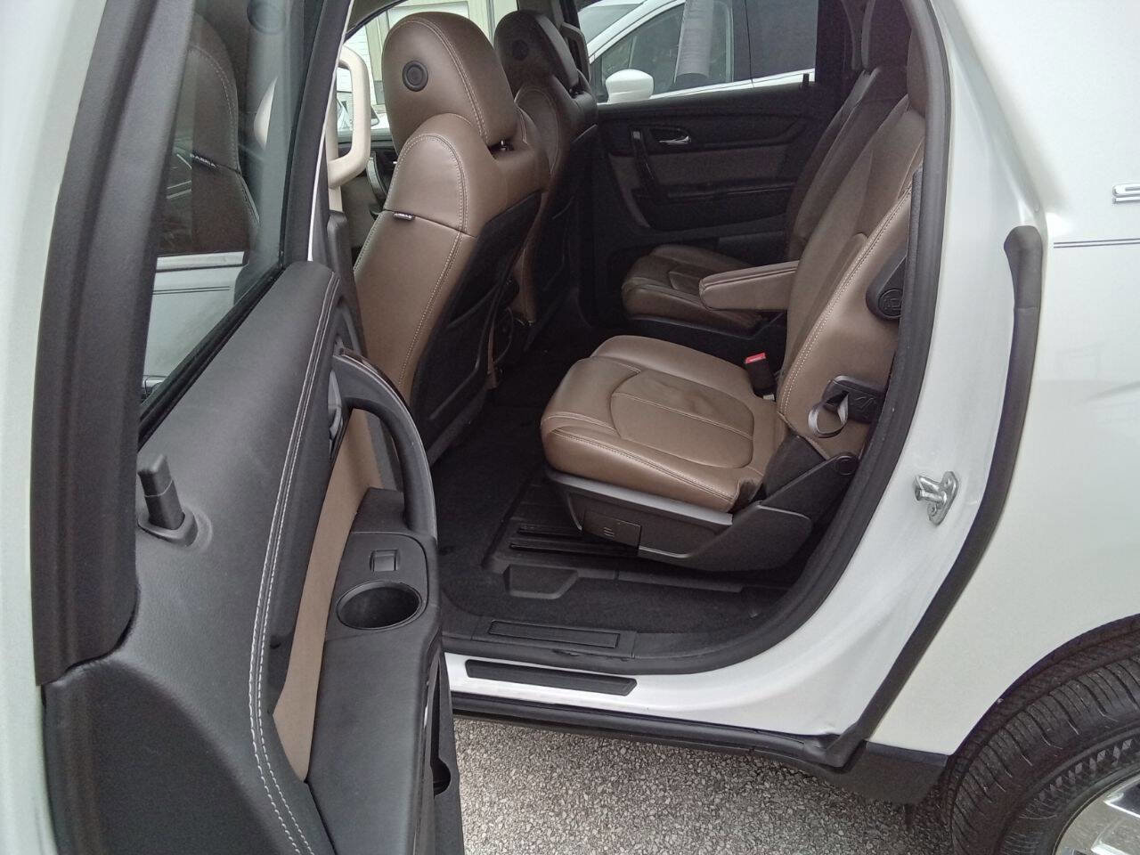 Used 2017 GMC Acadia Limited SLT image 13