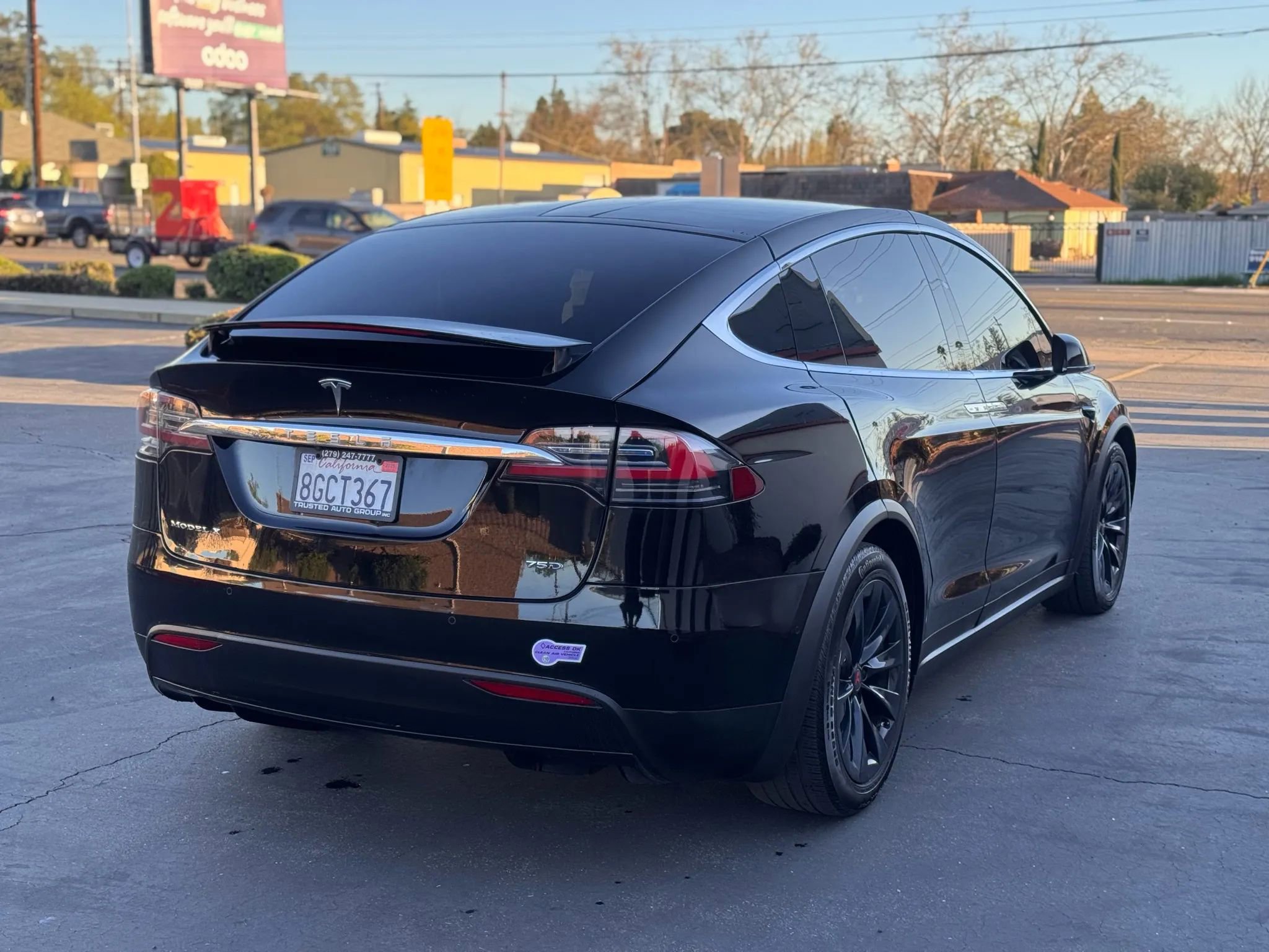 Used 2018 Tesla Model X 75D image 6