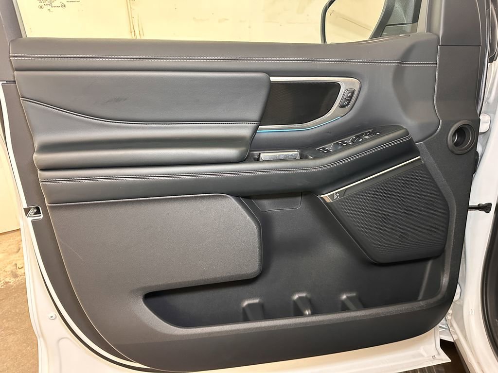 New 2026 Ford Expedition Platinum w/ Stealth Performance Package image 22