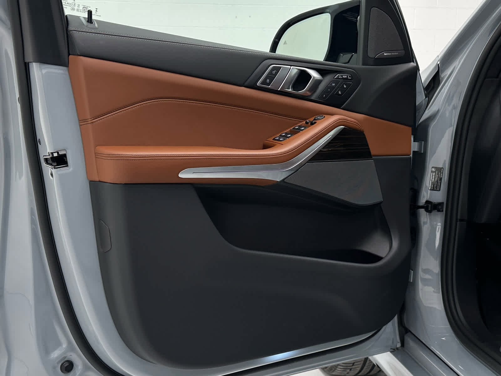 Used 2026 BMW X7 M60i image 25