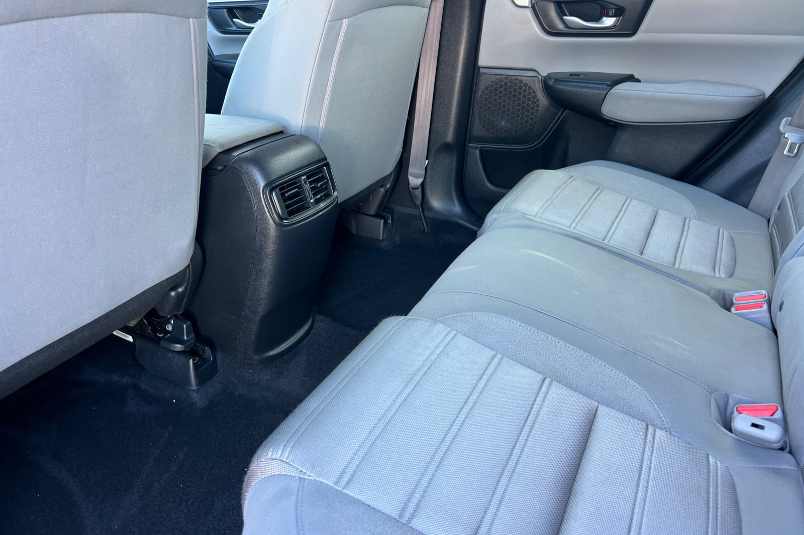 Used 2019 Honda CR-V LX image 13