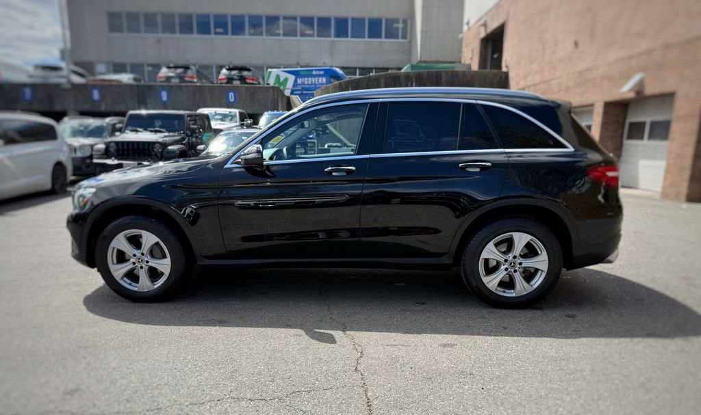 Used 2017 Mercedes-Benz GLC 300 4MATIC image 14