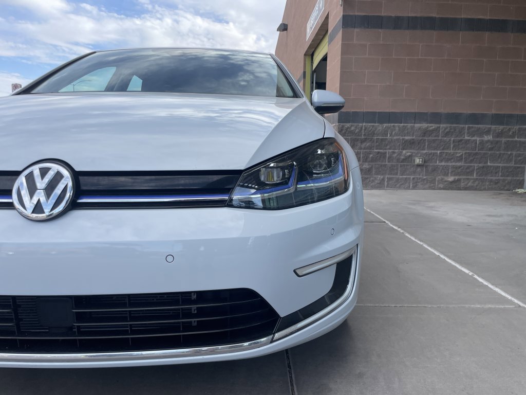 Used 2019 Volkswagen e-Golf SEL Premium image 9