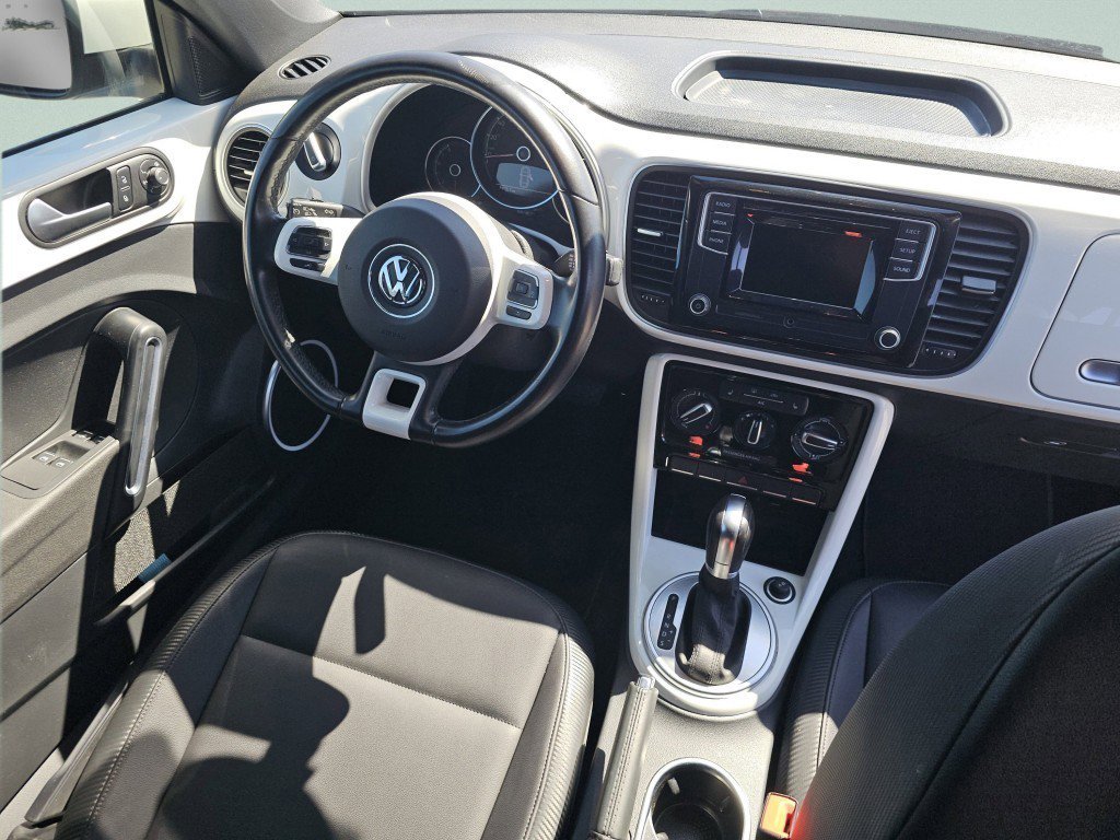 Used 2019 Volkswagen Beetle 2.0T S FWD image 25