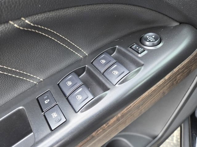 Used 2022 GMC Canyon Denali w/ Denali Black Edition Package image 10