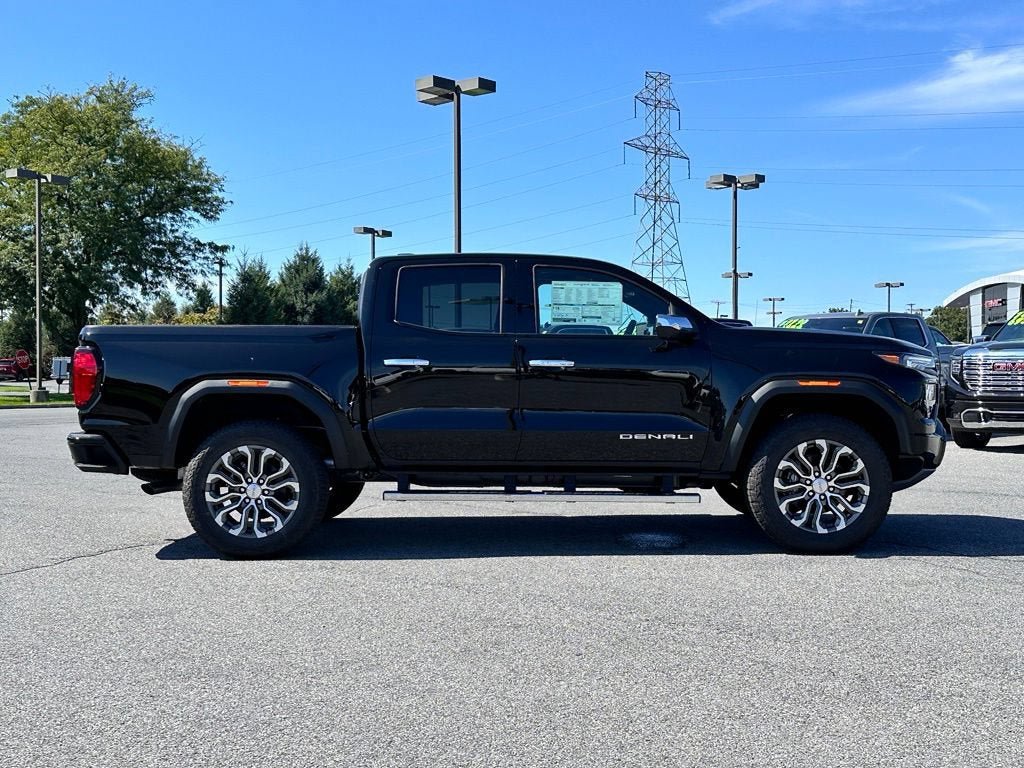 New 2026 GMC Canyon Denali AWD/4WD image 3