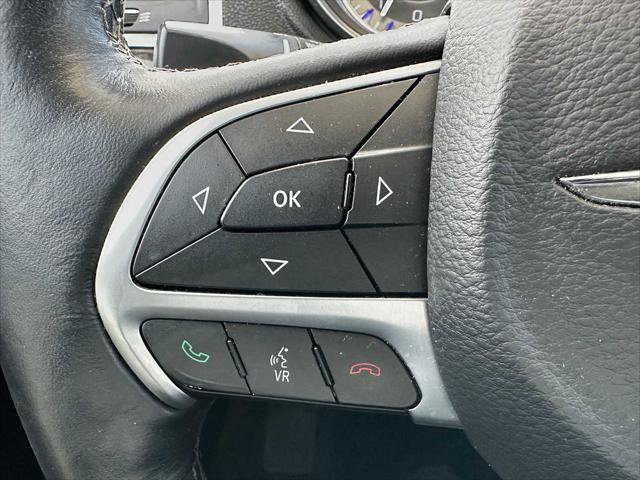 Used 2015 Chrysler 300 C w/ Light Group image 36