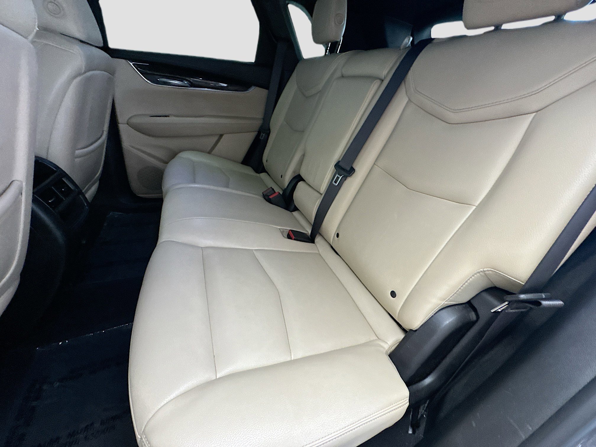 Used 2017 Cadillac XT5 FWD image 13