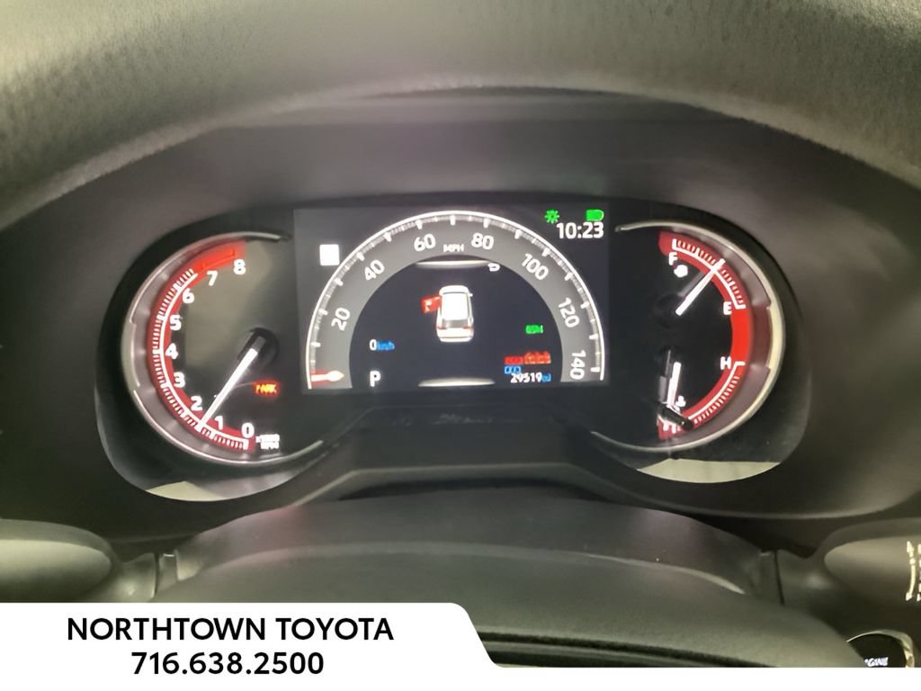 Used 2025 Toyota RAV4 XLE AWD/4WD image 25