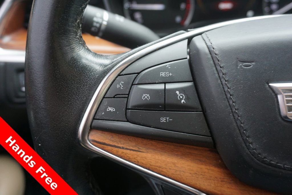 Used 2019 Cadillac XT5 Platinum image 4