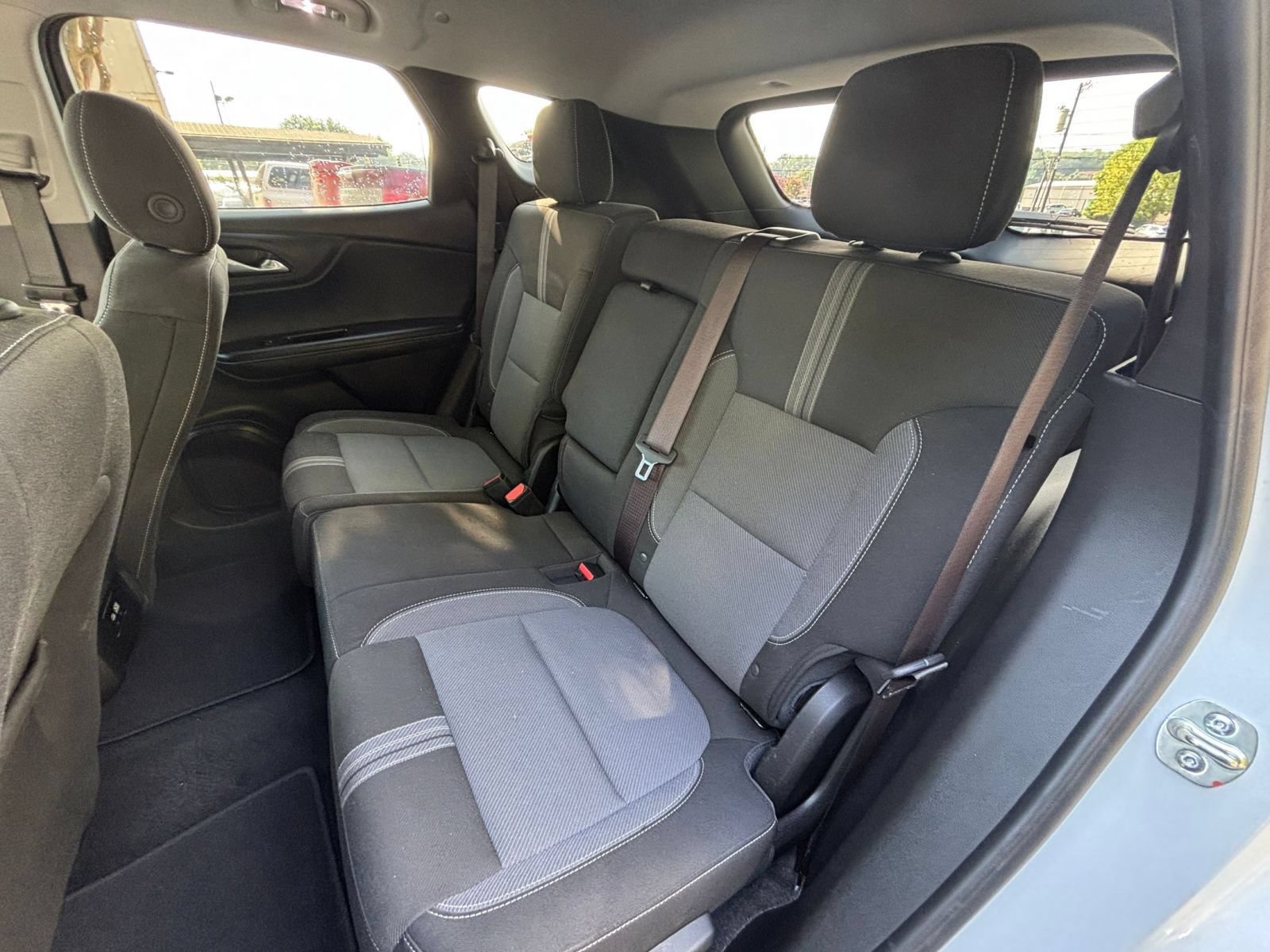 Used 2025 Chevrolet Blazer LT FWD image 24