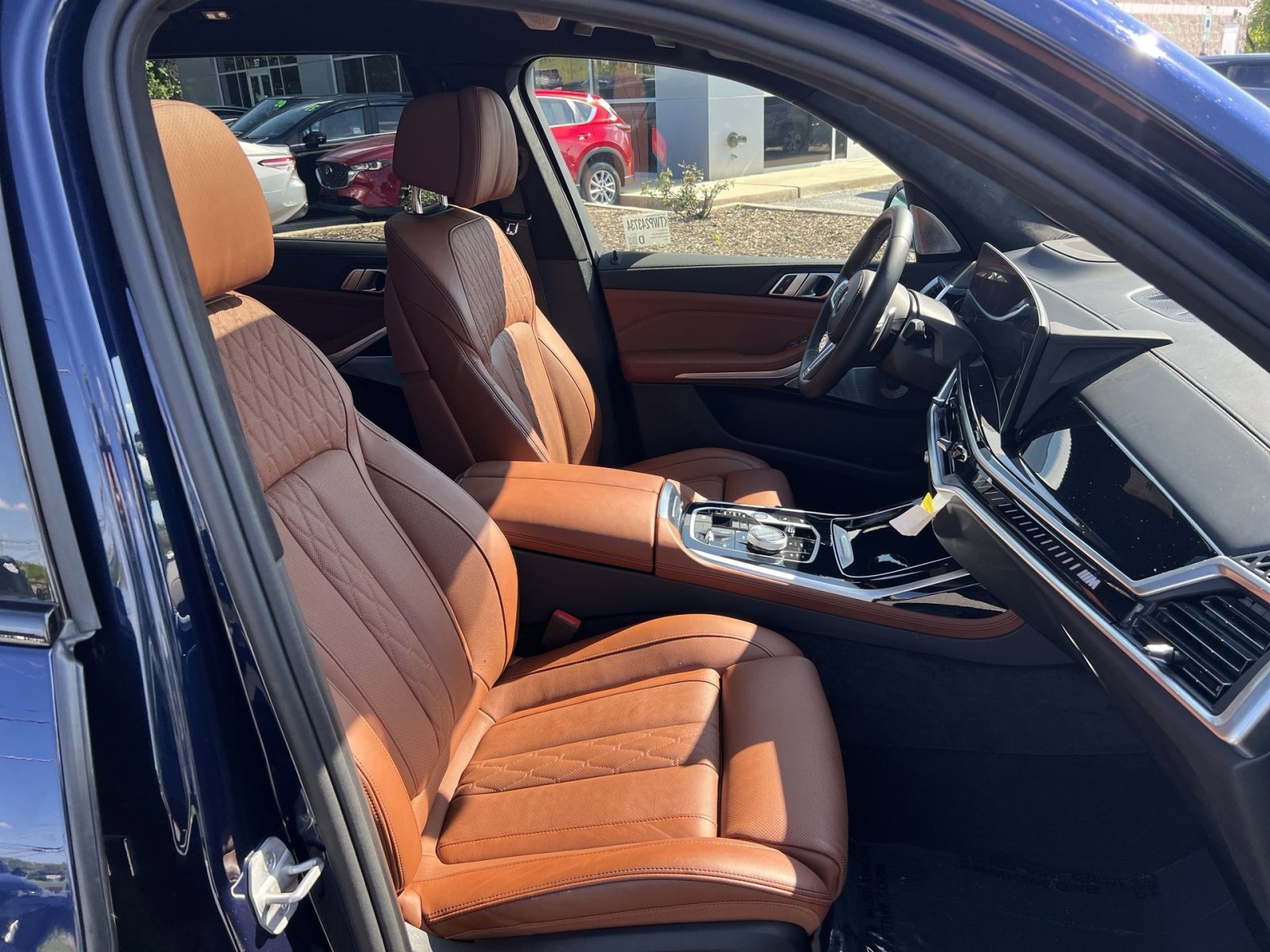 Used 2024 BMW X7 M60i w/ Executive Package AWD/4WD image 28