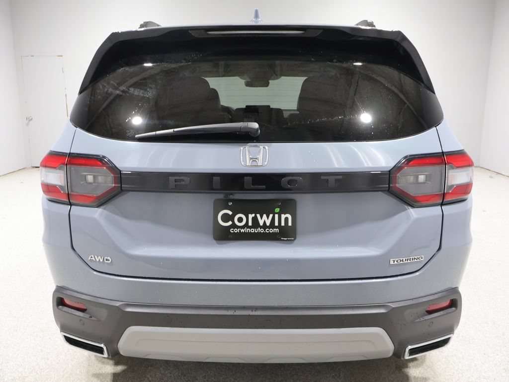 Used 2023 Honda Pilot Touring video 3