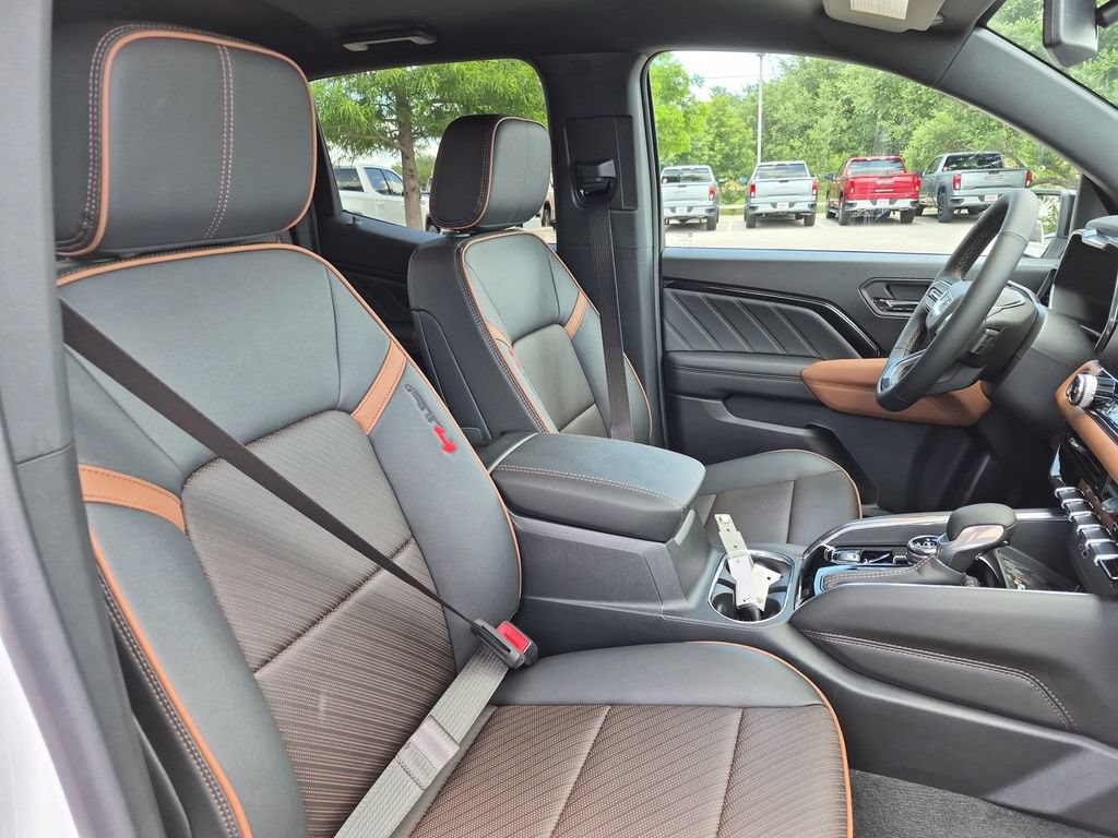 New 2026 GMC Canyon AT4 w/ AT4 Premium Package AWD/4WD image 40