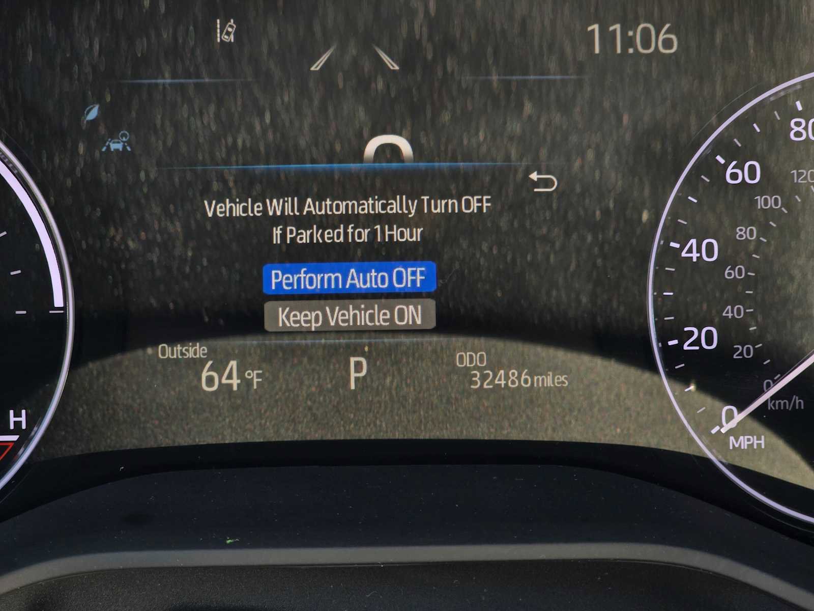 Used 2023 Toyota Sienna Limited image 29