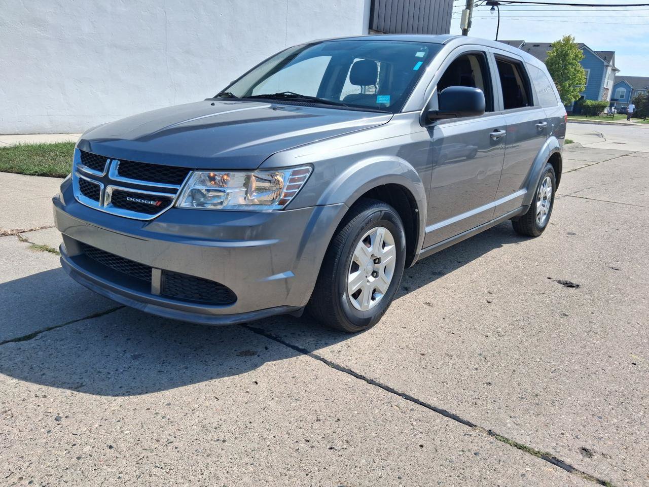Used 2012 Dodge Journey American Value Package w/ Flexible Seating Group FWD image 1