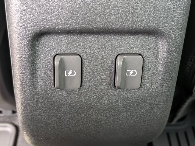 Used 2024 Nissan Kicks SV FWD image 20