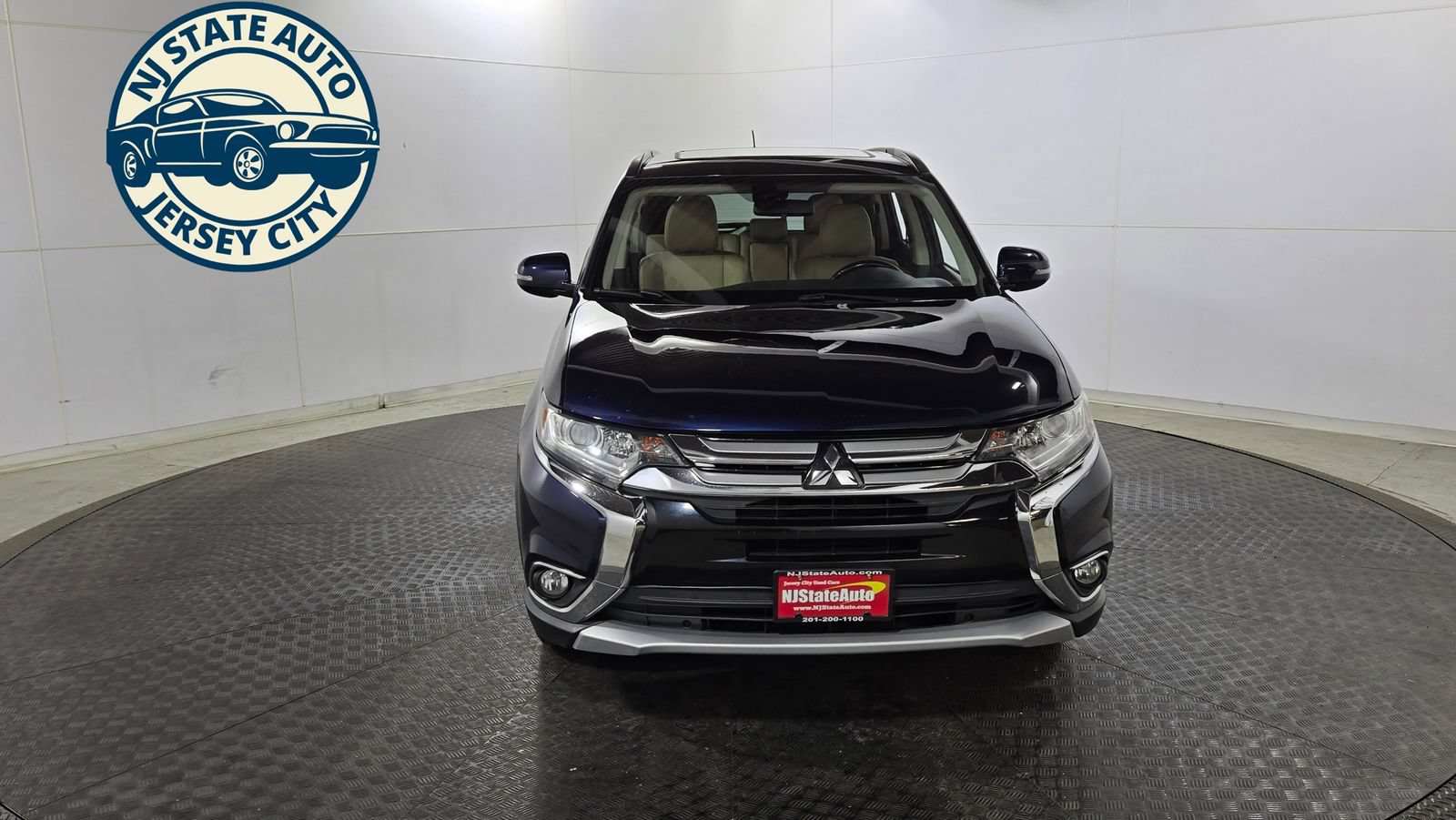 Used 2016 Mitsubishi Outlander SEL AWD/4WD image 2