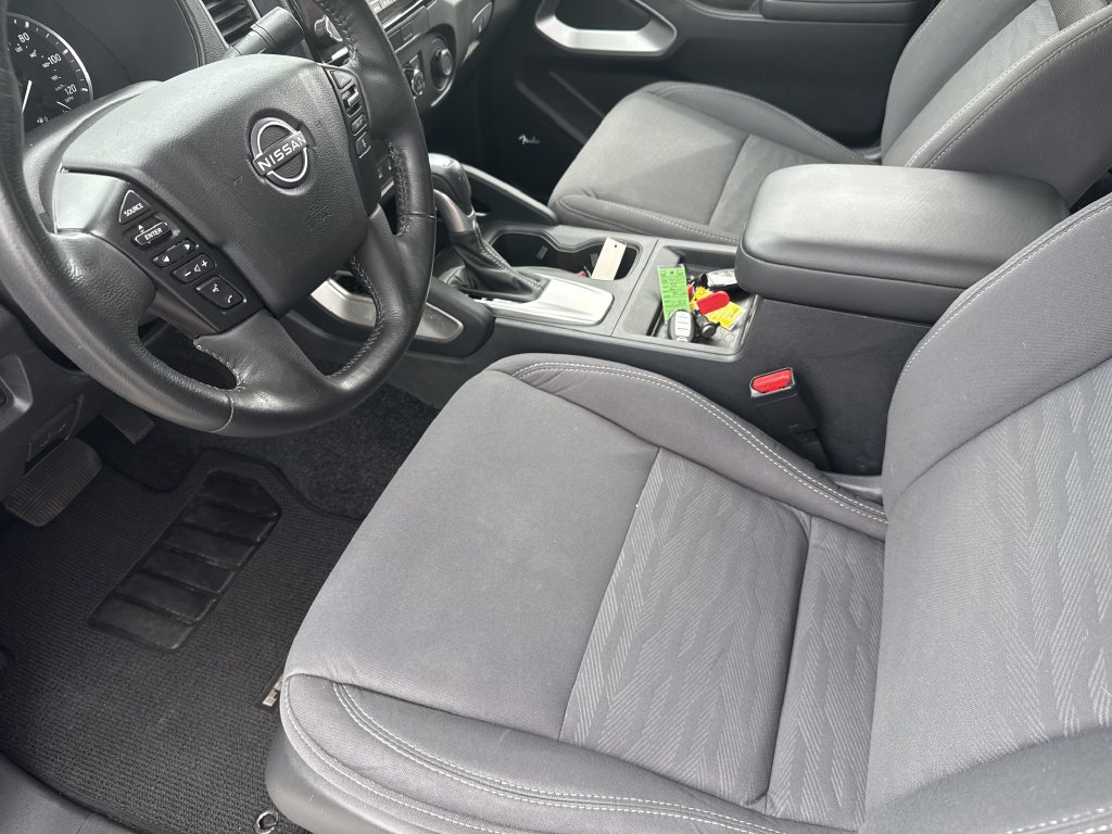 Used 2023 Nissan Frontier SV w/ SV Convenience Package RWD image 10