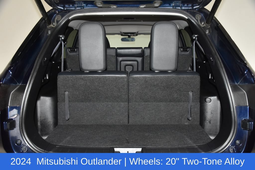 Used 2024 Mitsubishi Outlander SE AWD/4WD image 29