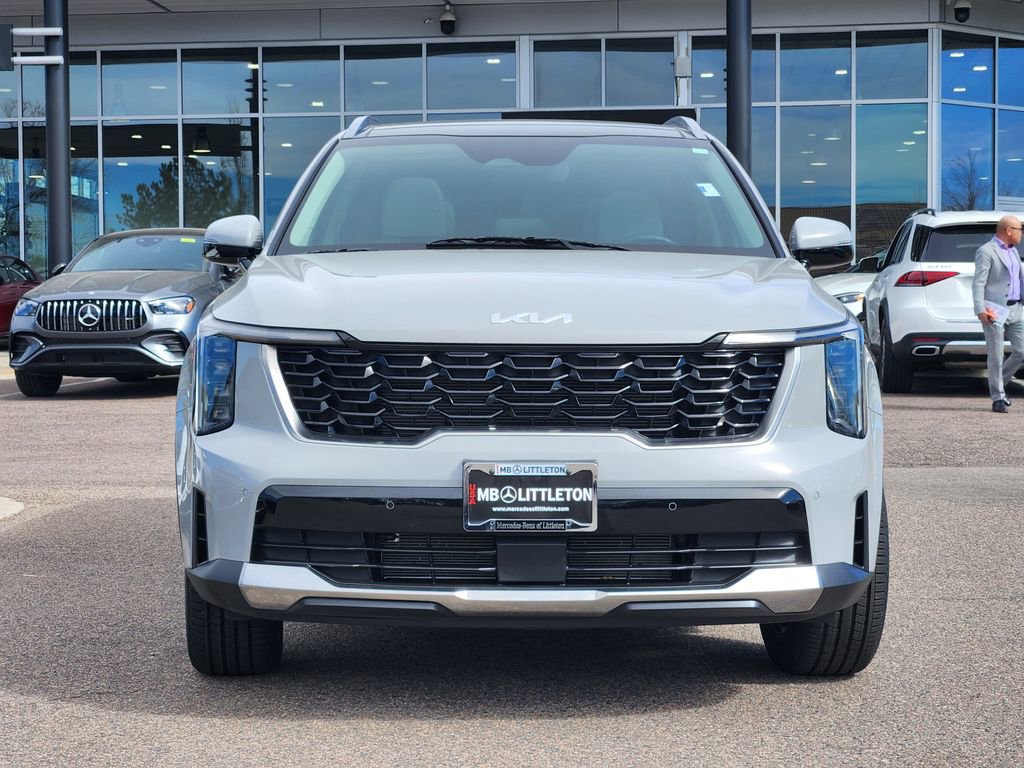 Used 2025 Kia Sorento S w/ Panoramic Sunroof Package image 2
