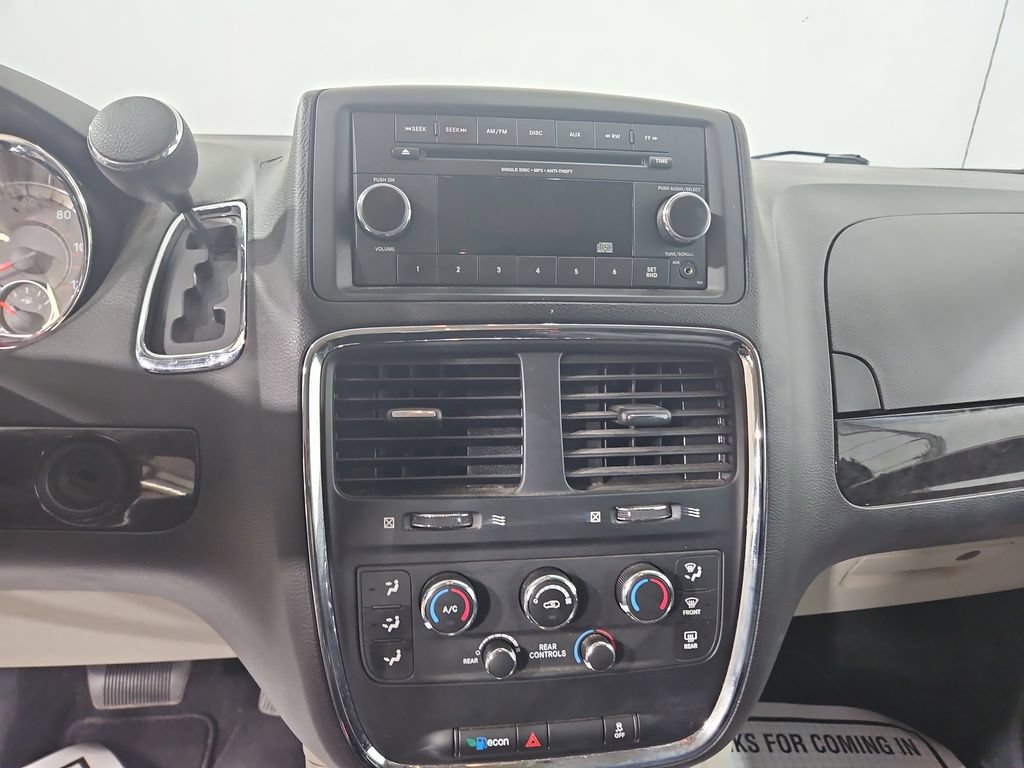 Used 2017 Dodge Grand Caravan SE w/ Power Window Group FWD image 19