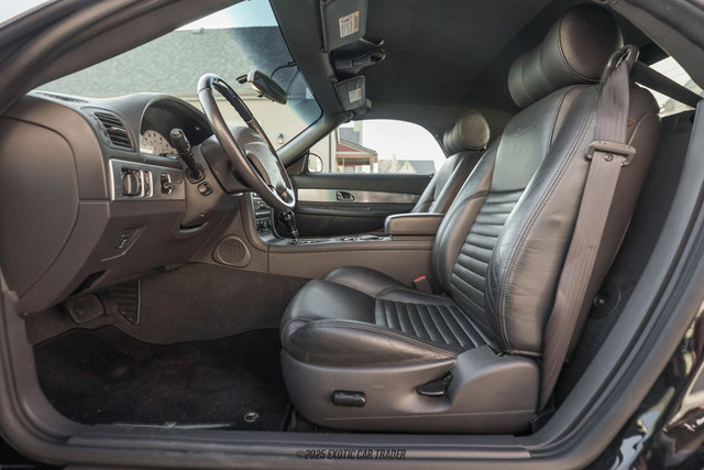 Used 2002 Ford Thunderbird Deluxe image 32