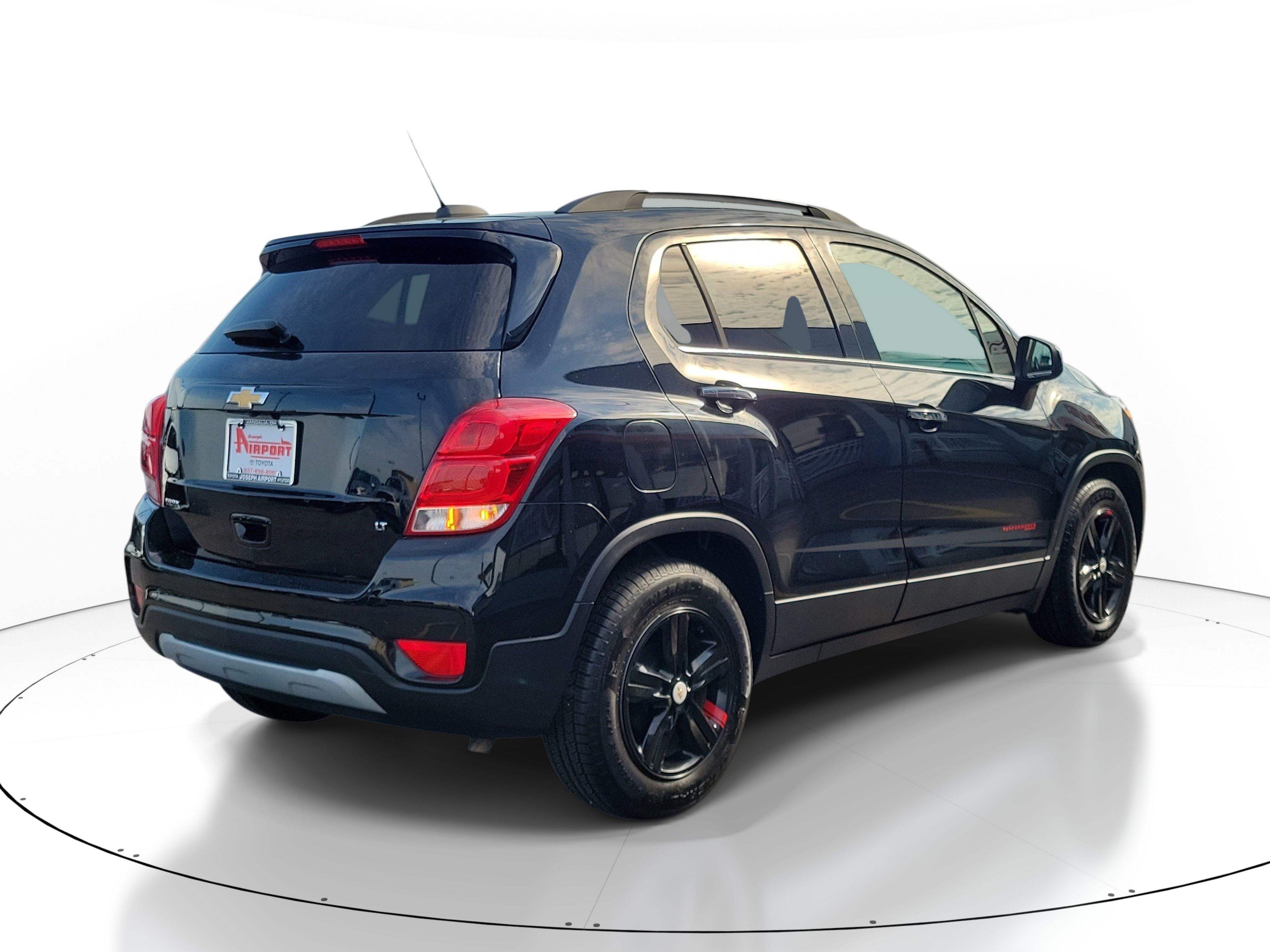 Used 2020 Chevrolet Trax LT w/ LT Convenience Package FWD image 4