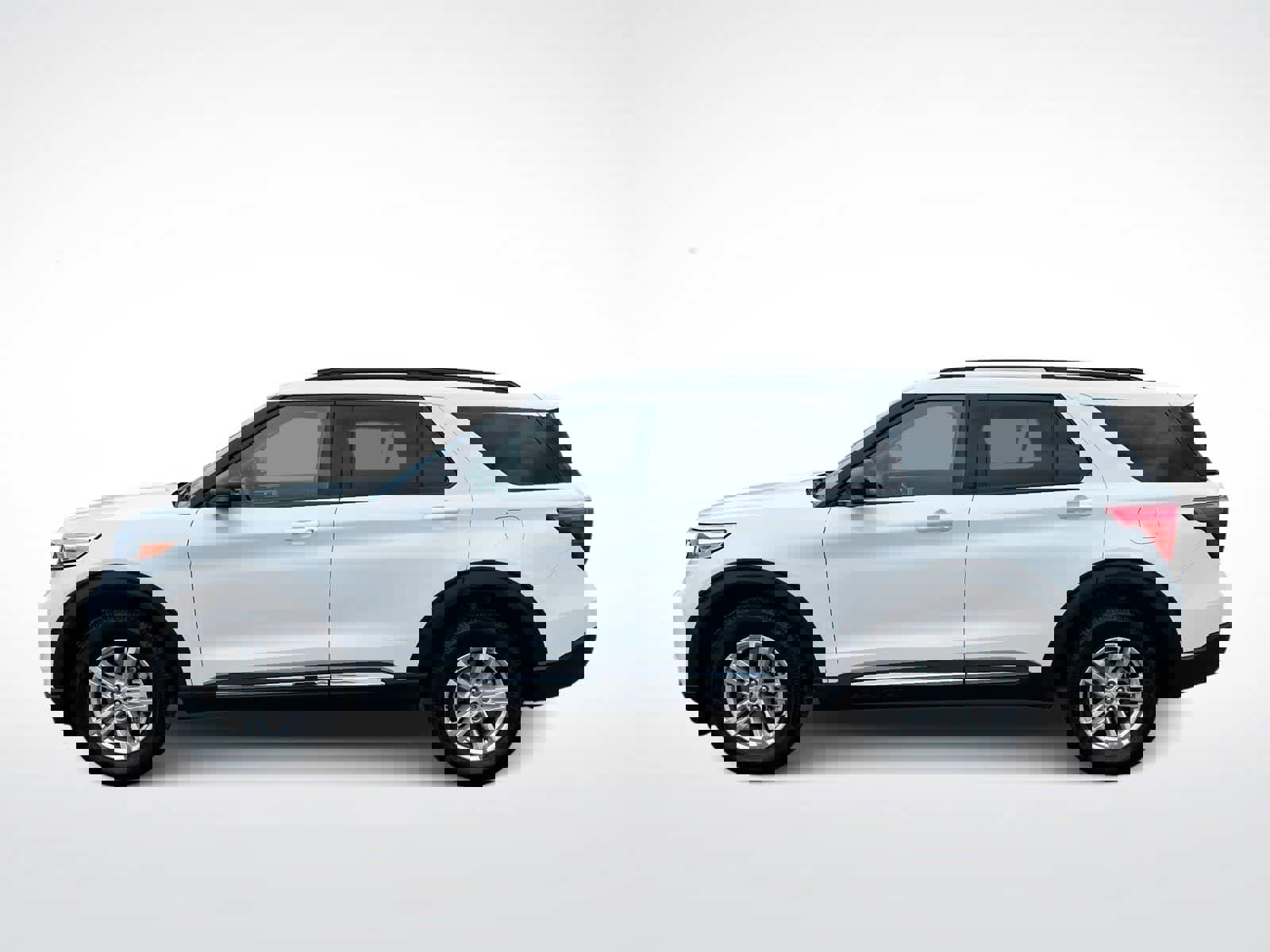 Used 2022 Ford Explorer XLT w/ Equipment Group 202A AWD/4WD image 5