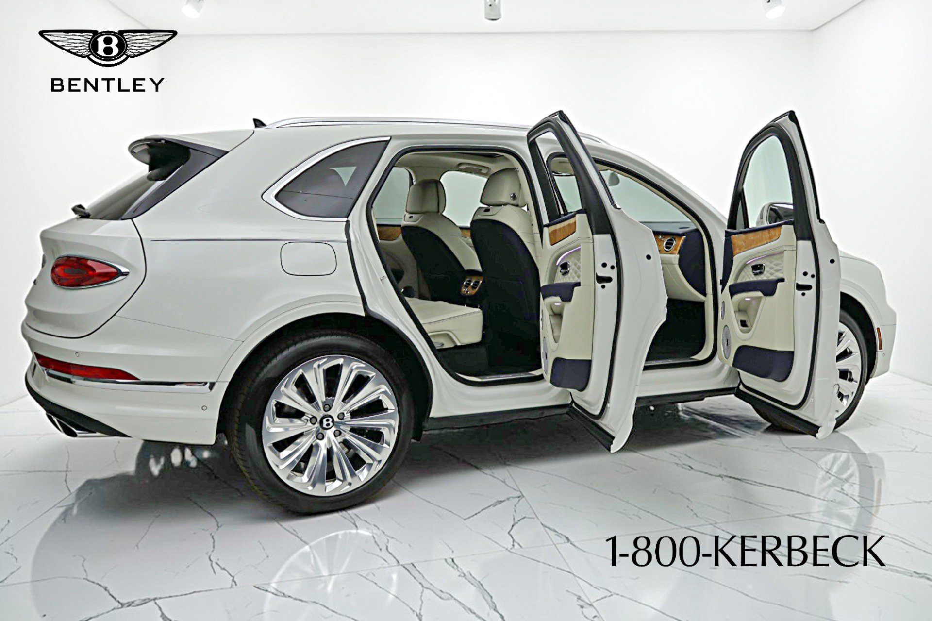 Used 2024 Bentley Bentayga image 12