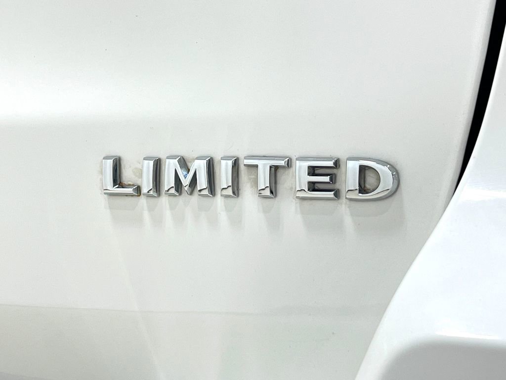 Used 2016 Jeep Grand Cherokee Limited AWD/4WD image 41