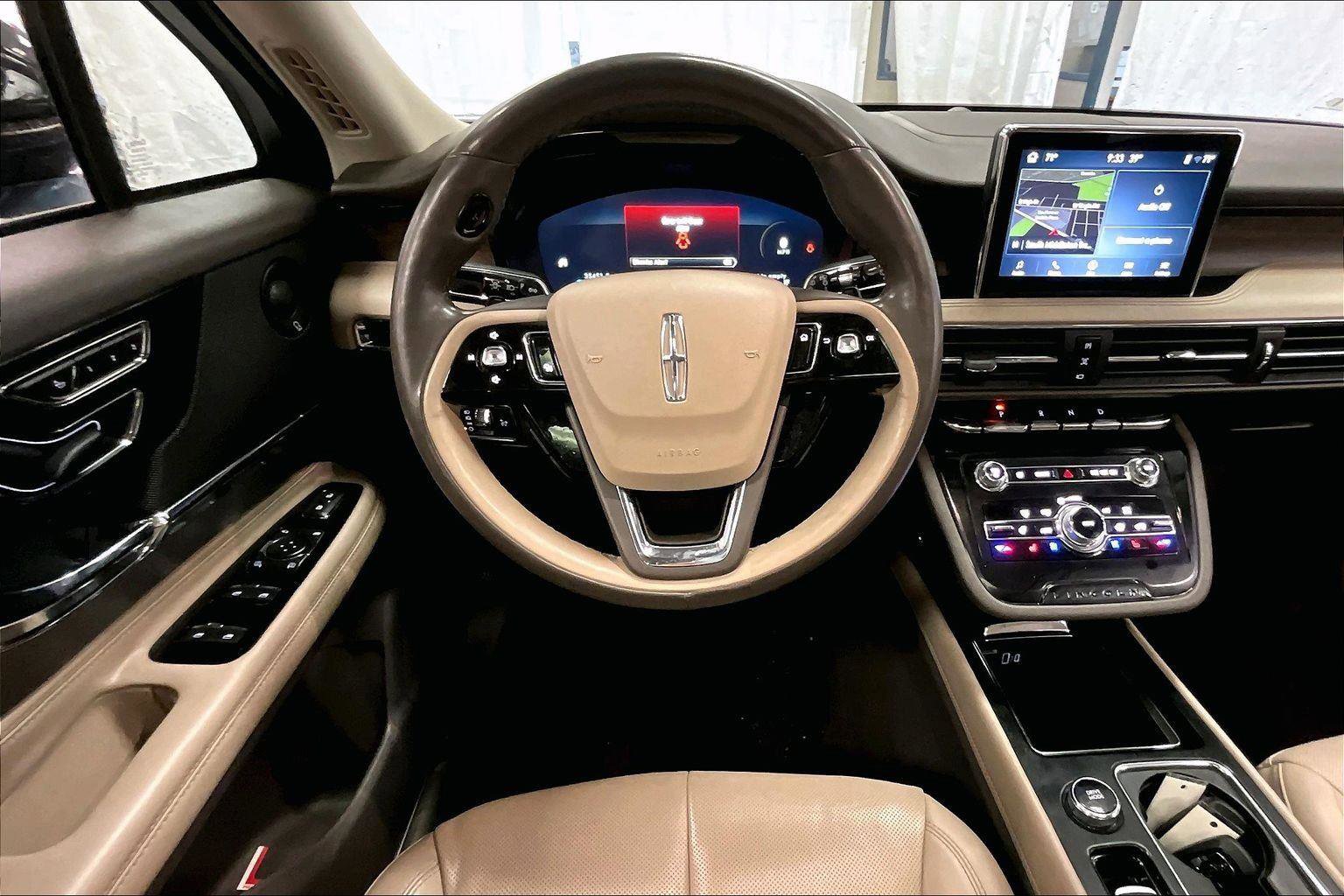 Used 2022 Lincoln Corsair Reserve w/ Equipment Group 201A image 5