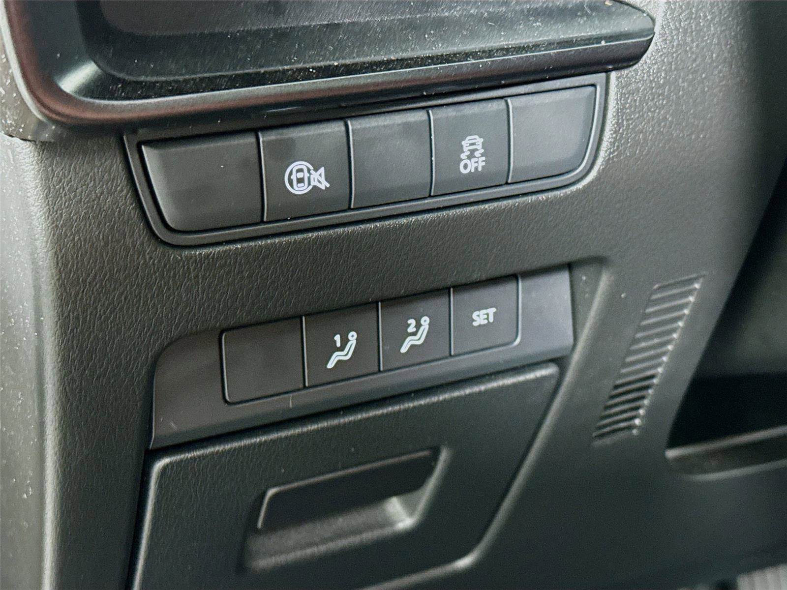 Used 2025 MAZDA MAZDA3 Carbon image 7