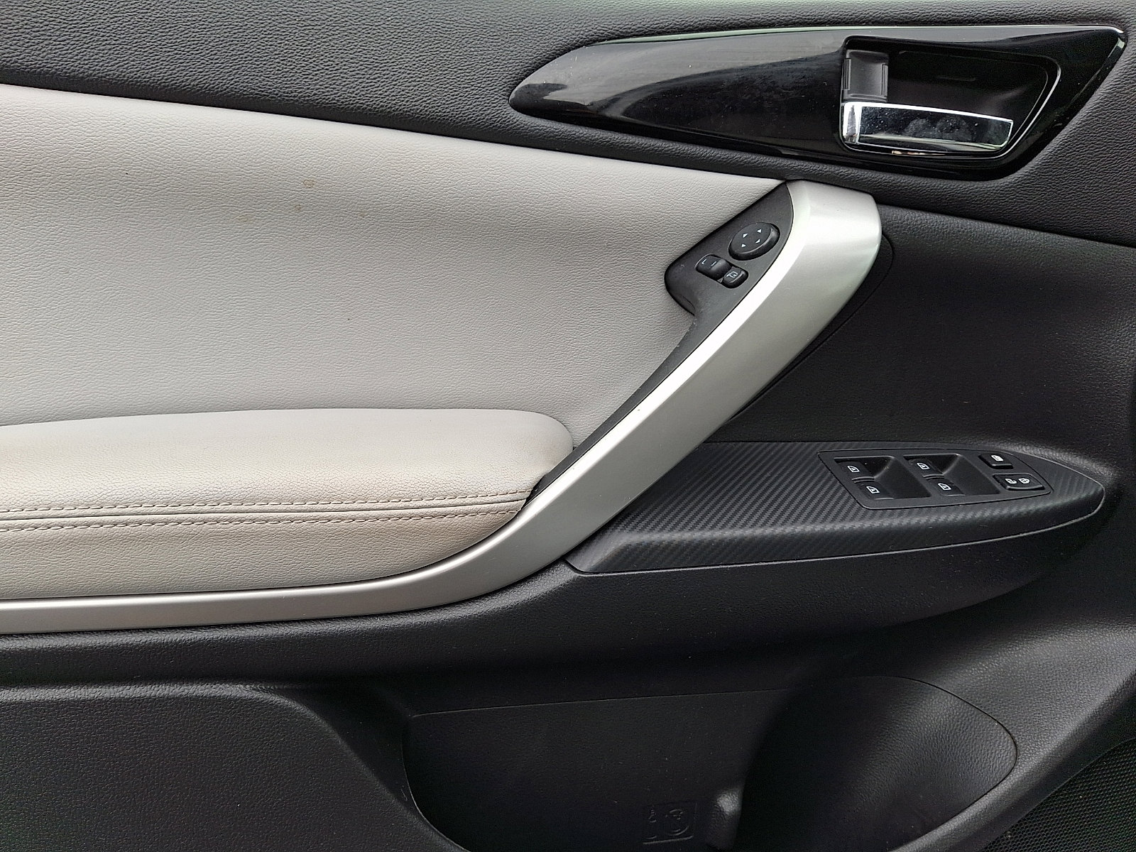 Used 2024 Mitsubishi Eclipse Cross SEL image 12