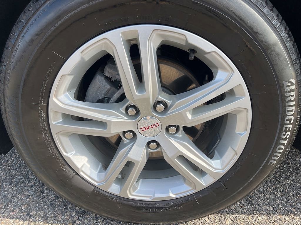 Used 2022 GMC Terrain SLE w/ Driver Convenience Package image 12