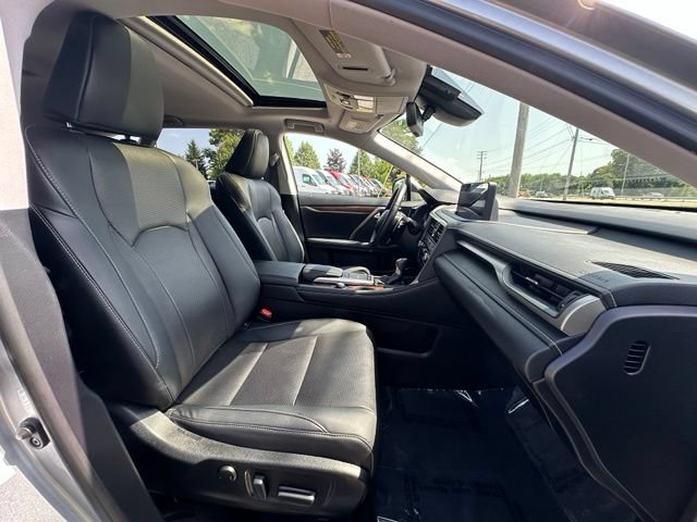 Used 2022 Lexus RX 350L Premium w/ Premium Package AWD/4WD image 24