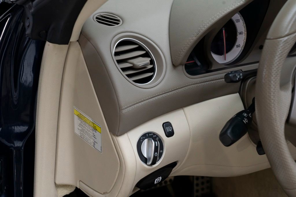 Used 2009 Mercedes-Benz SL 550 image 25