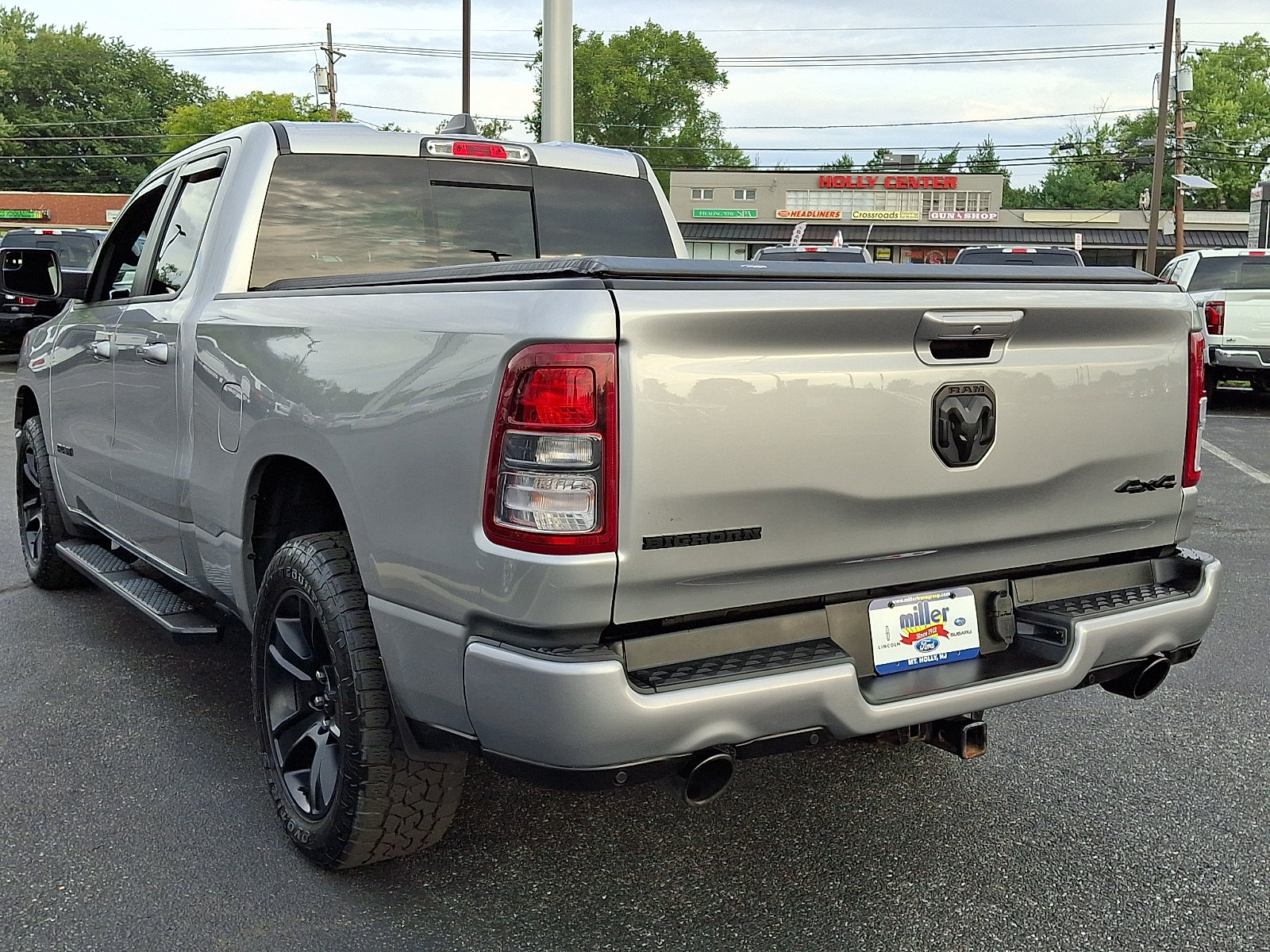 Used 2022 RAM 1500 Big Horn AWD/4WD image 4