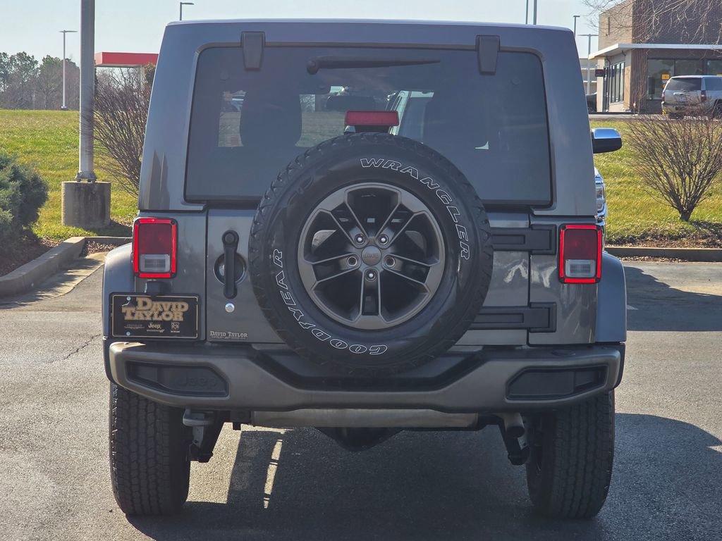 Used 2017 Jeep Wrangler Unlimited Sahara image 6