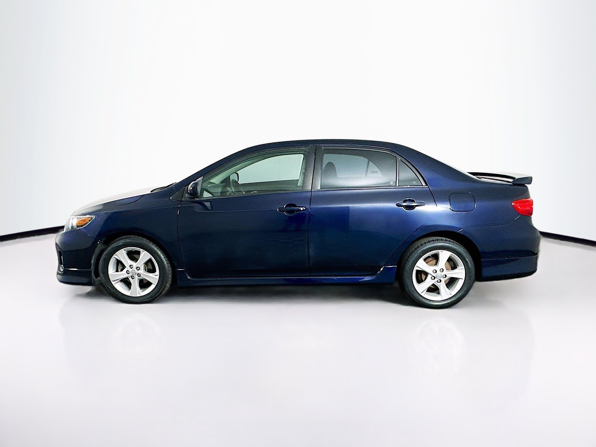 Used 2013 Toyota Corolla S FWD image 4
