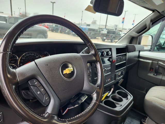 Used 2021 Chevrolet Express 3500 w/ Power Convenience Package image 19