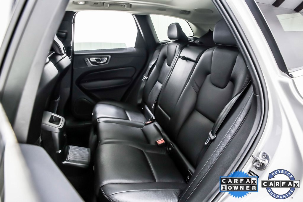 Used 2022 Volvo XC60 T8 Inscription Expression w/ Advanced Package image 32