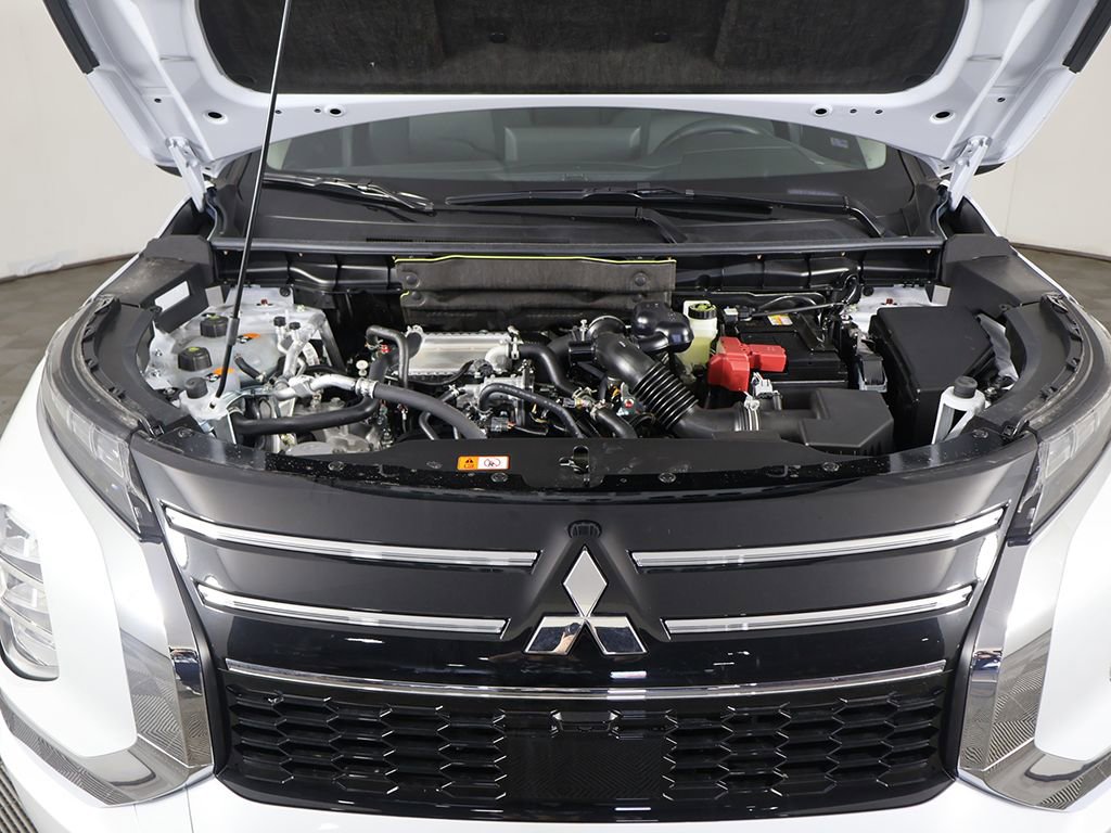 New 2026 Mitsubishi Outlander ES FWD image 17