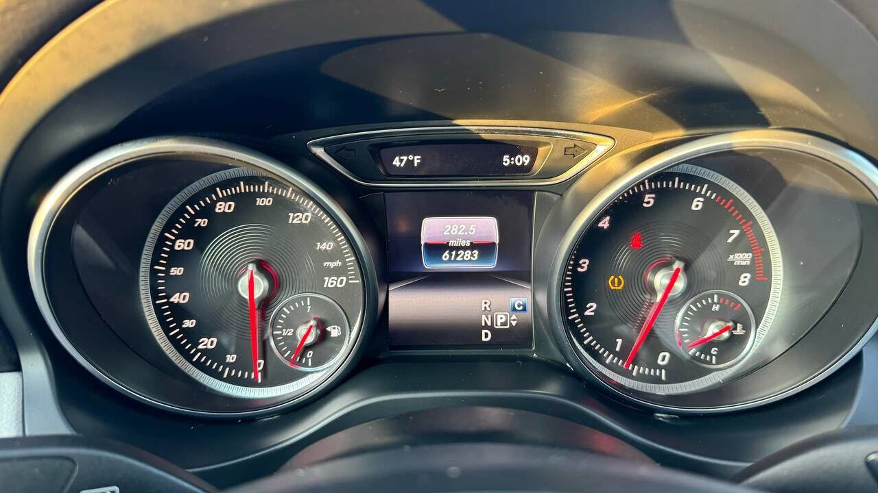 Used 2018 Mercedes-Benz CLA 250 image 28