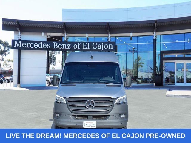 Used 2024 Mercedes-Benz Sprinter 3500 image 2