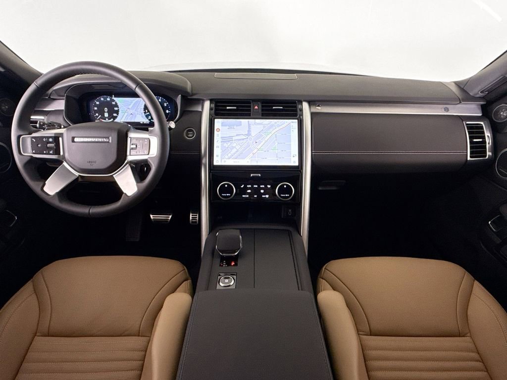 Used 2026 Land Rover Discovery Limited Edition image 9