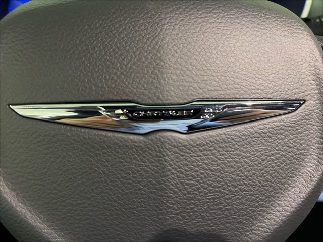 New 2026 Chrysler Pacifica Limited FWD image 29