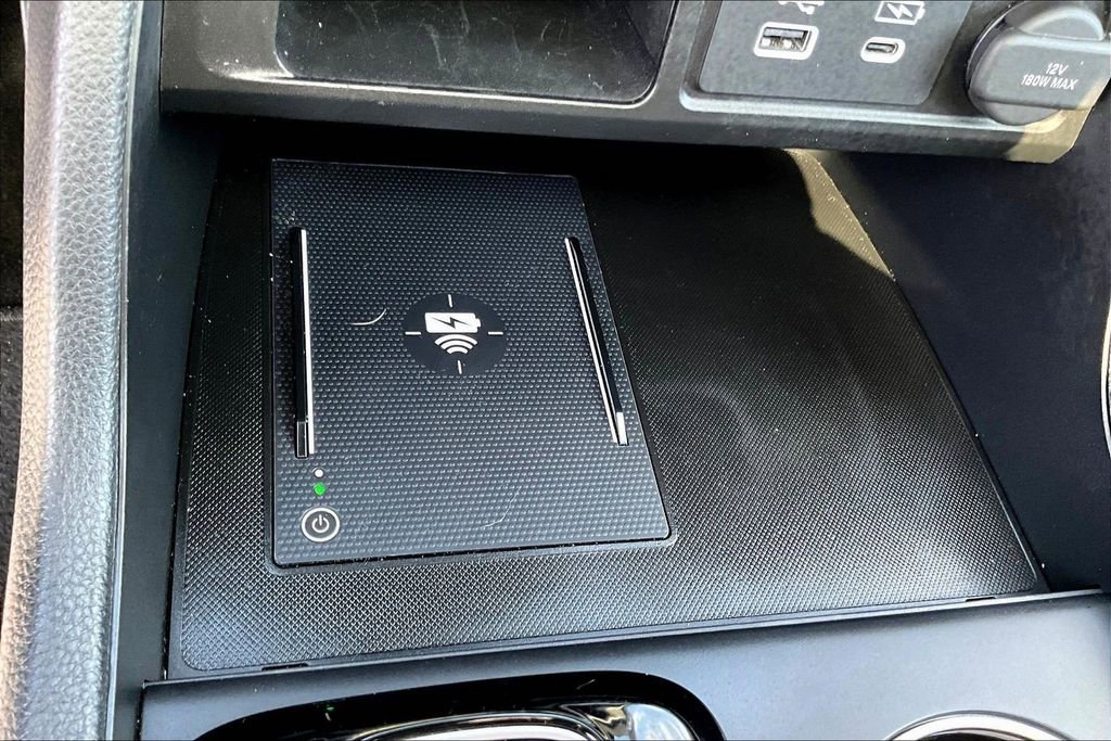 Used 2025 Honda Pilot Elite image 17